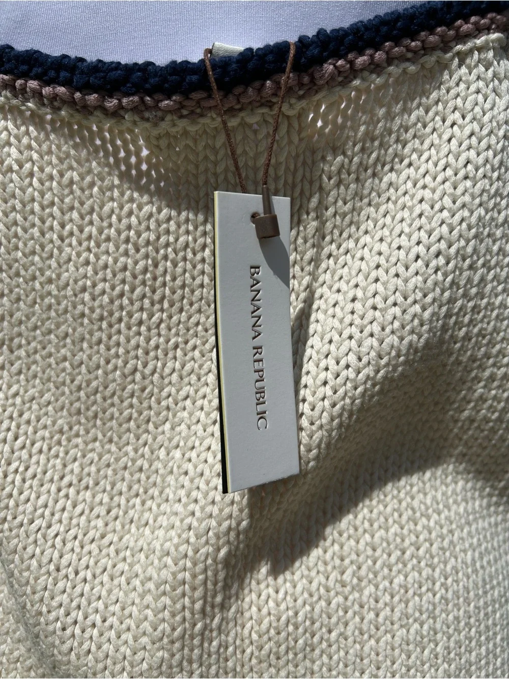 NWT🌷Banana Republic Cream Knit V-Neck Cami with Navy, Lavender & Mustard Trim